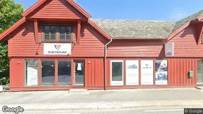 Verkstedhaller til salgs i Karmøy – Bilde fra Google Street View