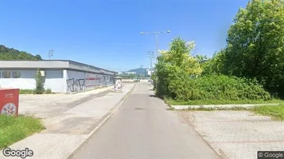 Bedrijfsruimtes te huur in Banská Bystrica - Foto uit Google Street View