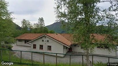 Bedrijfsruimtes te koop in Ørsta - Foto uit Google Street View