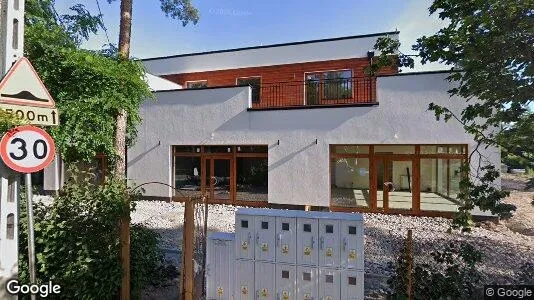 Toimistotilat Vuokrattavana i Varsova Wawer - Kuva Google Street Viewstä