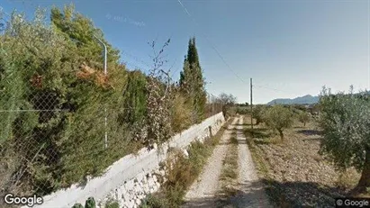 Producties te koop in Onil - Foto uit Google Street View
