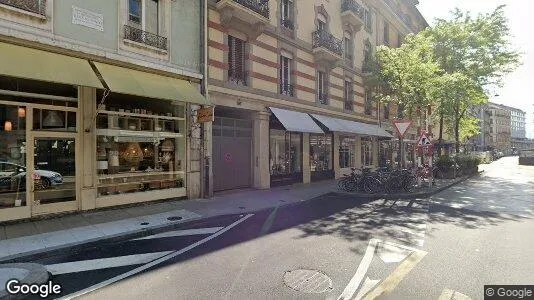 Commercial properties for rent i Geneva Cité - Photo from Google Street View