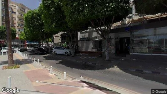 Espacios de oficina En venta i Limassol - Foto de Google Street View
