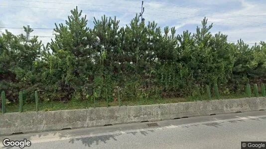 Toimistotilat Myynnissä i Ostrowiecki - Kuva Google Street Viewstä