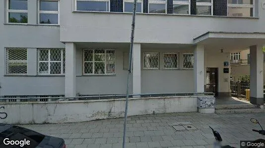 Toimistotilat Vuokrattavana i Varsova Wawer - Kuva Google Street Viewstä