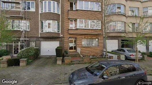 Bedrijfsruimtes te koop i Brussel Elsene - Foto uit Google Street View