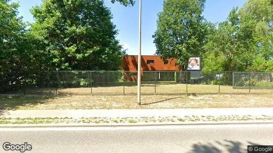 Lager zur Miete i Genk – Foto von Google Street View