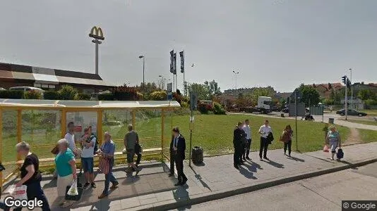 Kantorruimte te huur i Location is not specified - Foto uit Google Street View