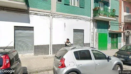 Liikekiinteistöt Myynnissä i Secondigliano - Kuva Google Street Viewstä