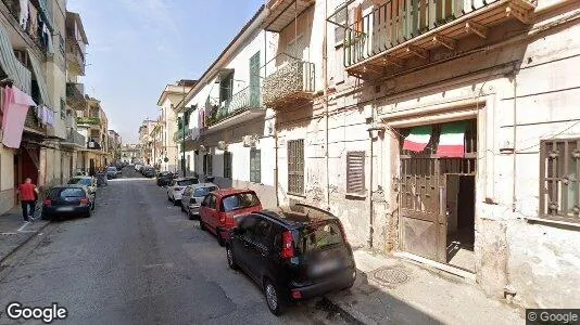 Lager til salgs i Secondigliano – Bilde fra Google Street View