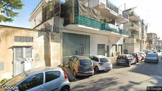 Magazijnen te koop i Secondigliano - Foto uit Google Street View