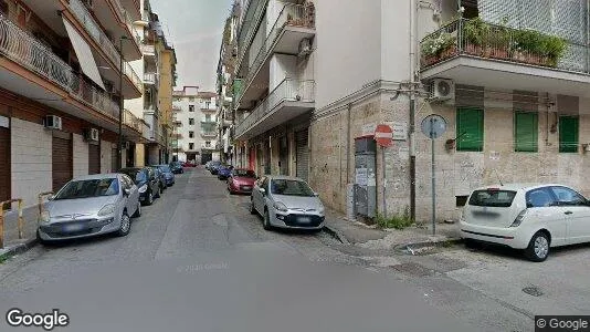 Almacenes En venta i Secondigliano - Foto de Google Street View