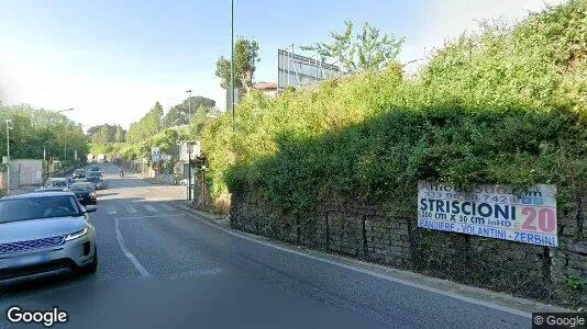 Warehouses for sale i Miano - Photo from Google Street View