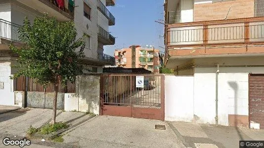 Liikekiinteistöt Myynnissä i Miano - Kuva Google Street Viewstä