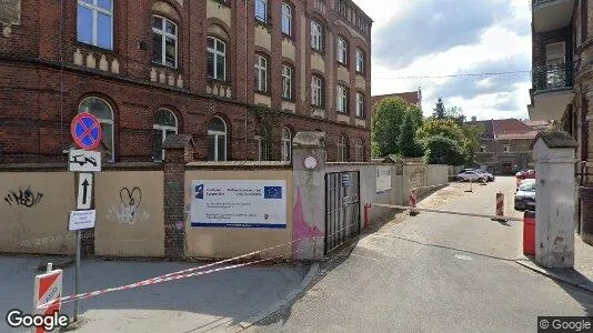 Espacios de oficina En alquiler i Poznań - Foto de Google Street View