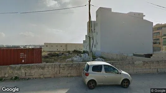 Espacios de oficina En alquiler i Ta' Kerċem - Foto de Google Street View