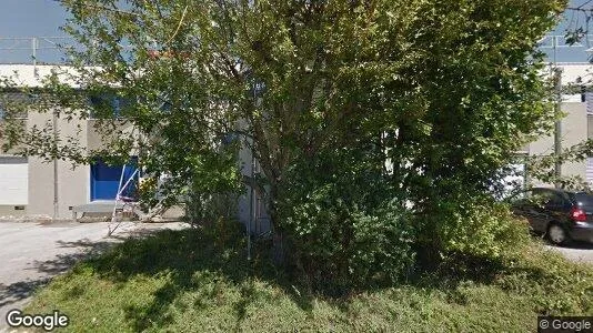 Office spaces for rent i Neuenburg - Photo from Google Street View