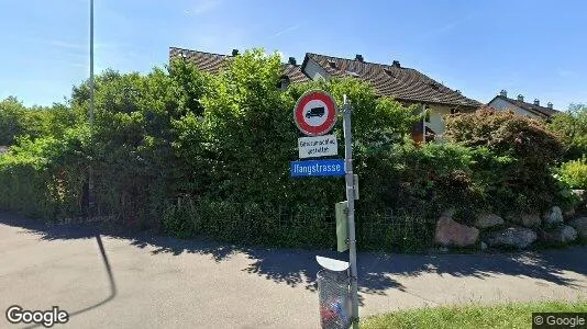 Liikekiinteistöt Vuokrattavana i Uster - Kuva Google Street Viewstä