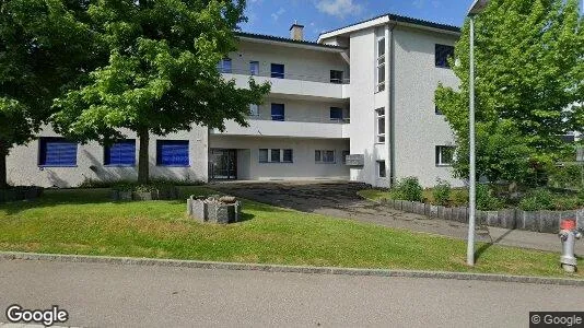 Espacios de oficina En alquiler i Hinwil - Foto de Google Street View