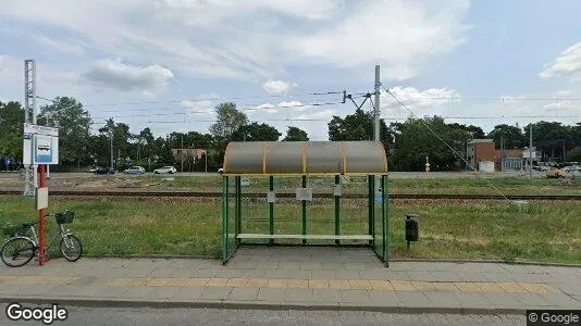 Liikekiinteistöt Vuokrattavana i Otwocki - Kuva Google Street Viewstä