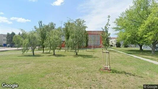 Nieruchomości komercyjne Do wynajęcia i Galanta - Zdjęcie z Google Street View