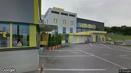 Bedrijfsruimtes te huur i Saane - Foto uit Google Street View