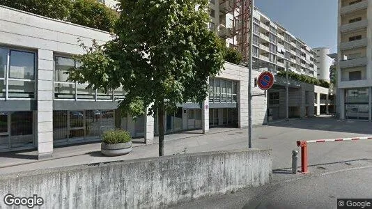 Commercial properties for rent i Saane - Photo from Google Street View