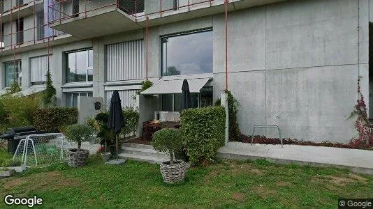 Bedrijfsruimtes te huur i Uster - Foto uit Google Street View
