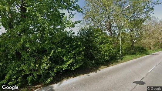 Commercial properties for rent i Location is not specified - Photo from Google Street View