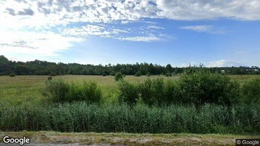 Nieruchomości komercyjne Na sprzedaż i Rae - Zdjęcie z Google Street View