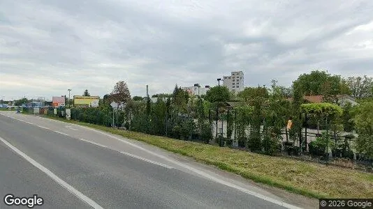 Bedrijfsruimtes te huur i Trnava - Foto uit Google Street View