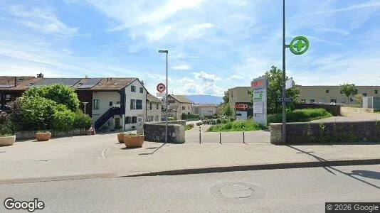 Liikekiinteistöt Vuokrattavana i Satigny - Kuva Google Street Viewstä