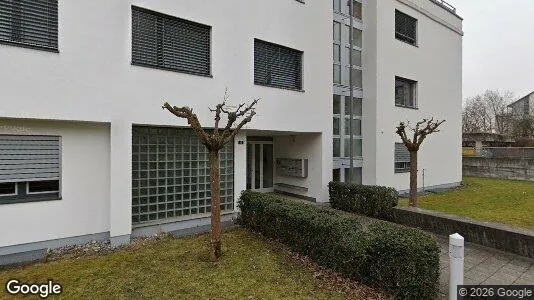 Propiedades comerciales En alquiler i Uster - Foto de Google Street View