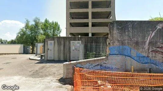 Commercial properties for rent i Salerno - Photo from Google Street View