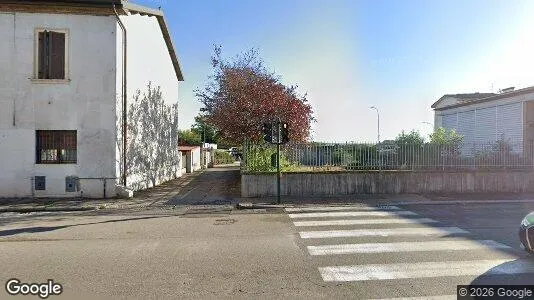 Lokale biurowe Do wynajęcia i Verona - Zdjęcie z Google Street View