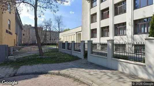 Liikekiinteistöt Vuokrattavana i Łódź - Kuva Google Street Viewstä