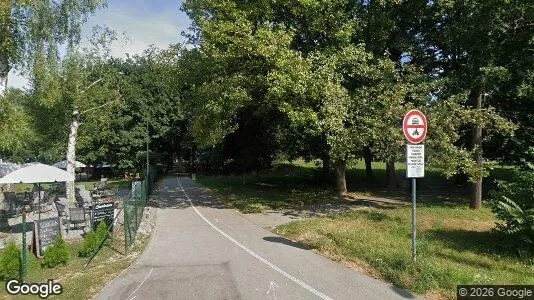 Bedrijfsruimtes te koop i Prievidza - Foto uit Google Street View