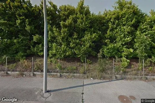 Kontorhoteller til leje i Meyrin - Foto fra Google Street View