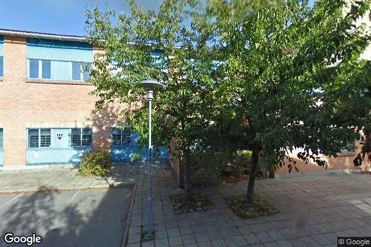 Teollisuuskiinteistöt Vuokrattavana i Österåker - Kuva Google Street Viewstä
