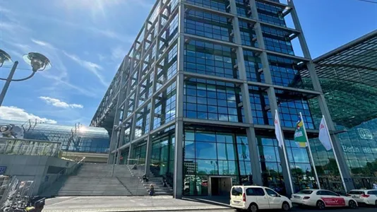 Office spaces for rent in Berlin Mitte - photo 1
