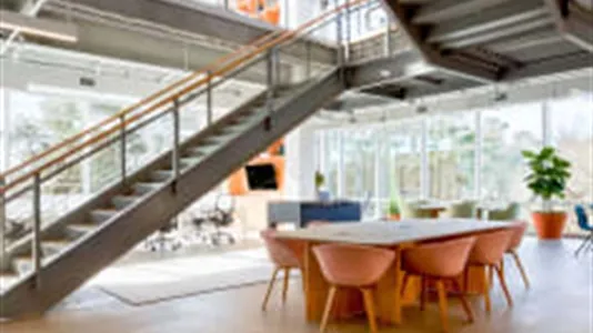Office spaces for rent in Lyon - photo 2