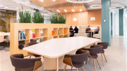 Office spaces for rent in Beauvais - photo 2