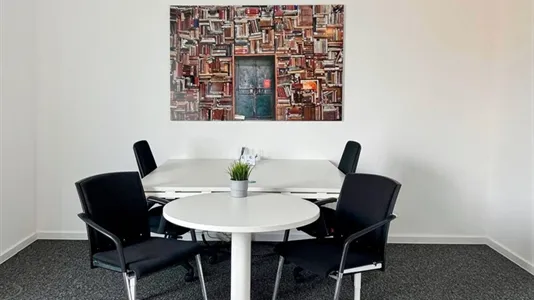 Office spaces for rent in Hannover - photo 5