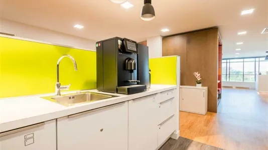 Office spaces for rent in Augsburg - photo 6