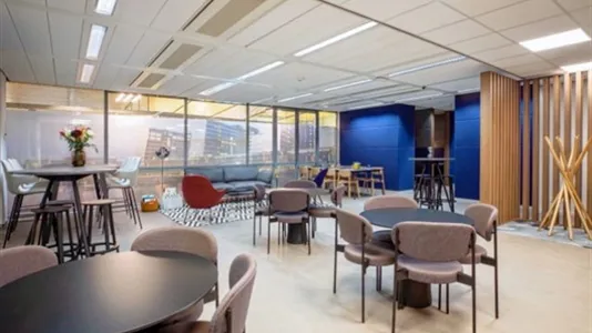 Office spaces for rent in Haarlemmermeer - photo 2