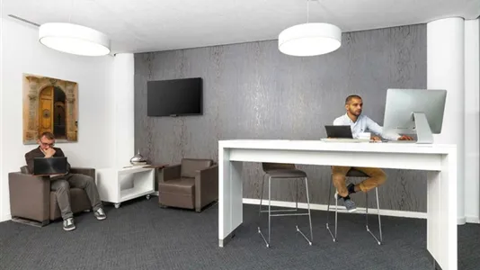 Office spaces for rent in Dusseldorf - photo 2