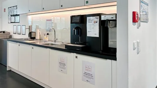 Office spaces for rent in Bonn - photo 11
