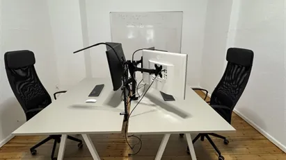 Coworking Desk – Büroplatz mit Internet, Küche & Gemeinschaftsraum