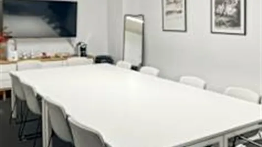 Office spaces for rent in Reims - photo 2