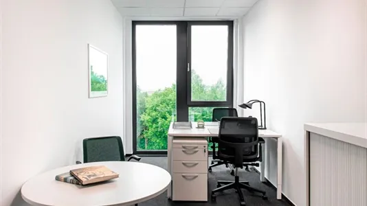 Office spaces for rent in Kiel - photo 1